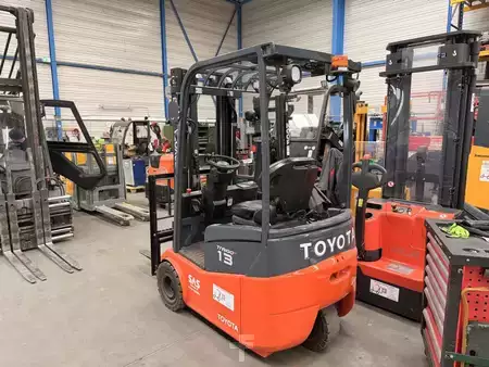 Elektro tříkolové VZV 2021  Toyota 7FBEST13 (4)