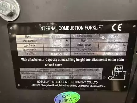 Carretilla elevadora diésel 2025  Noblelift CPCD30T (4)