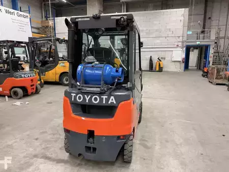 Wózki gazowe 2020  Toyota 02-8FGF15 (4)