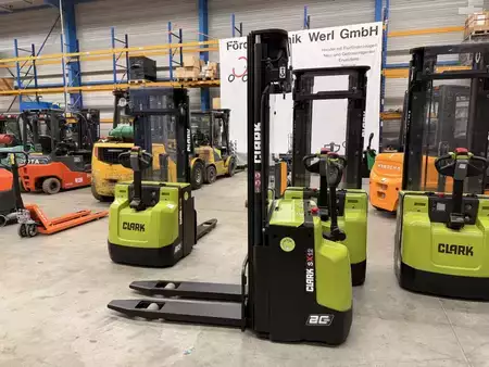 Pallestabler 2017  Clark SX 12 (1)