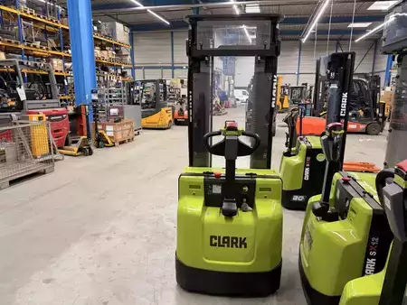 Pallestabler 2017  Clark SX 12 (4)