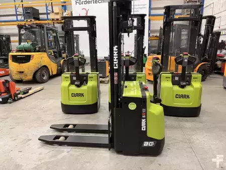 Pallestabler 2016  Clark SX 12 (1)