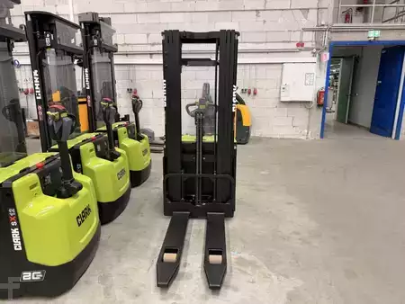Pallestabler 2016  Clark SX 12 (3)