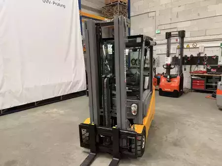 Electric - 3 wheels 2018  Jungheinrich EFG 216 (3)
