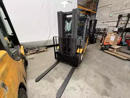 Dieselstapler 2018  Jungheinrich DFG 425s (4)