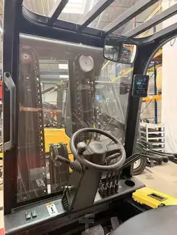 Elektro čtyřkolový VZV 2024  EP Equipment EFL302X4 (8)