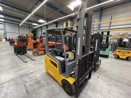 Elektromos 3 kerekű 2017  Jungheinrich Elektrostapler EFG 216 K (3)