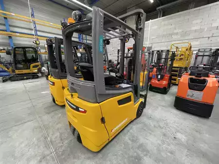 Elektromos 3 kerekű 2017  Jungheinrich Elektrostapler EFG 216 K (5)