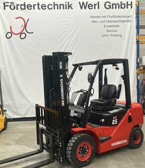 Diesel Forklifts 2024  HC (Hangcha) CPCD25-XH7F (1)