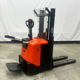 Stacker pedestre 2012  BT SPE200D (4)