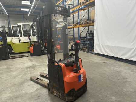 Stacker pedestre 2016  BT SWE 145 (3)