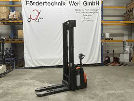 Stacker pedestre 2018  BT SWE 145 (1)