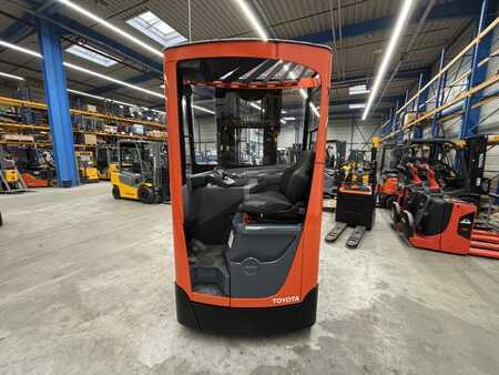 Schubmaststapler 2017  Toyota Schubmaststapler RRE160HR (3)