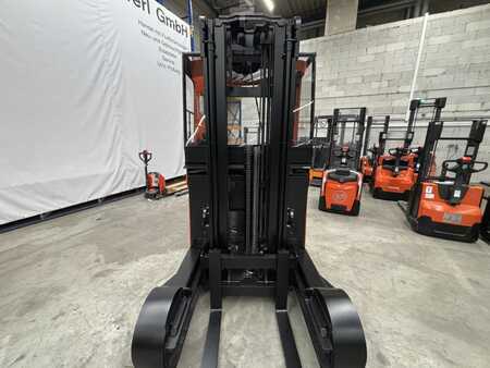 Schubmaststapler 2017  Toyota Schubmaststapler RRE160HR (5)