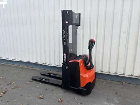 Stacker pedestre 2016  BT SWE120L (1)
