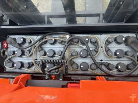 Stacker pedestre 2016  BT SWE120L (8)