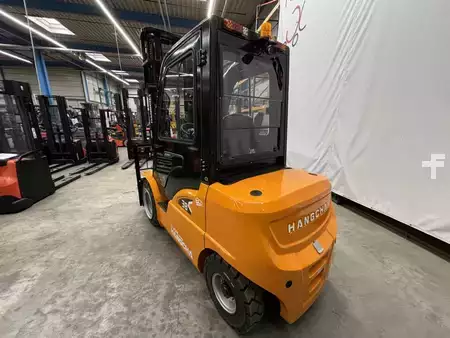 Elektromos 4 kerekű 2023  HC (Hangcha) Elektrostapler CPD38 (2)