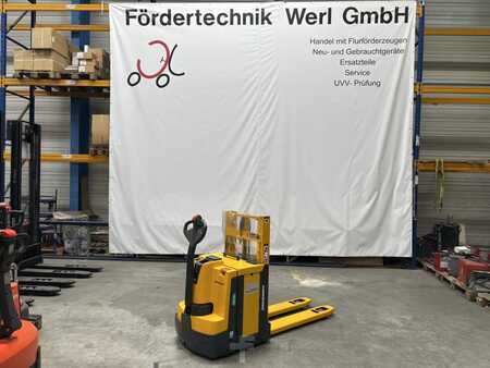 Hochhubwagen  Jungheinrich EJD220 Elektro (1)