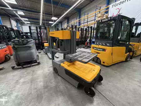 Vertical order pickers 2020  Jungheinrich EKM 202 (2)