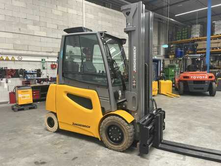 Carrelli elettrici 4 ruote 2017  Jungheinrich EFG540K (3)