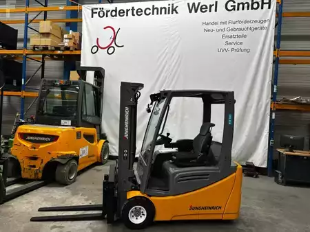 Elektro 3 Rad 2017  Jungheinrich EFG218 (1)