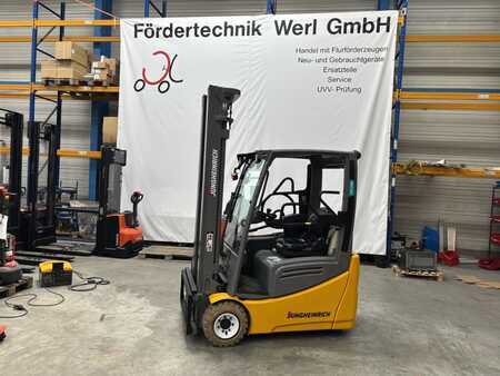 Elektryczne 3-kołowe 2018  Jungheinrich EFG218K Elektro (1)