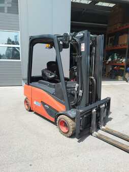 Elektromos 4 kerekű 2016  Linde E20PL-02 (1)