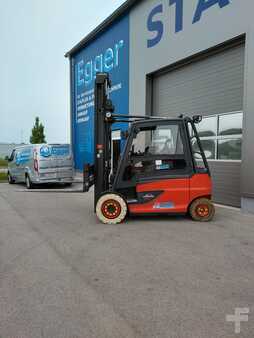 4-wiel elektrische heftrucks 2015  Linde E50HL-01 (3)