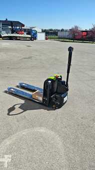 Handpalletwagens 2025 Clark LWio15 (3)