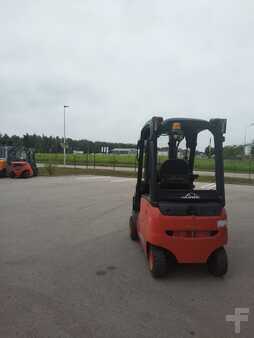 4-wiel elektrische heftrucks 2010 Linde E18PH-01 (4)