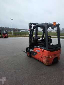 3-wiel elektrische heftrucks 2018 Linde E16-02 (4)