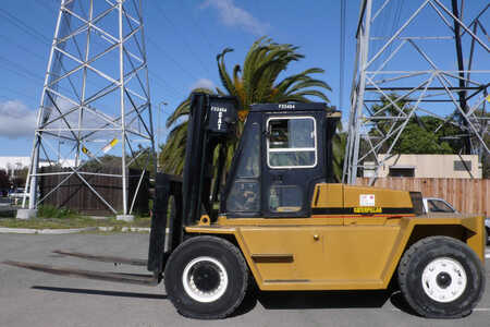 Diesel Forklifts CAT Lift Trucks V330