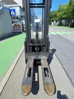 Lavtløftende truck 2020  Toyota SWE160L (5)