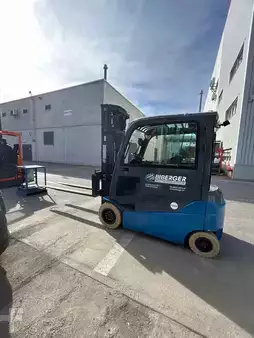Elektromos 4 kerekű 2020 Toyota 8FBMT35 - FSW 5500 (1)