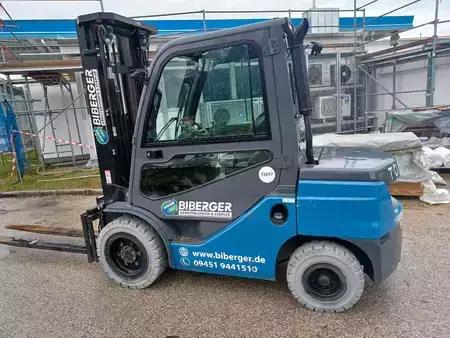 Dieseltrukki 2022 Toyota 52-8FDF25 (3)