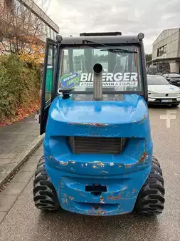 Dieselový VZV 2024  Manitou MC 30-4 (6)