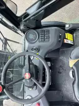 Dieselový VZV 2024  Manitou MC 30-4 (8)