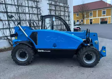 Telescopic forklift rigid 2016  Genie GTH2506 (2)