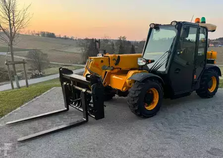 Telescopic forklift rigid 2017  JCB JCB 525-60 T4 (1)