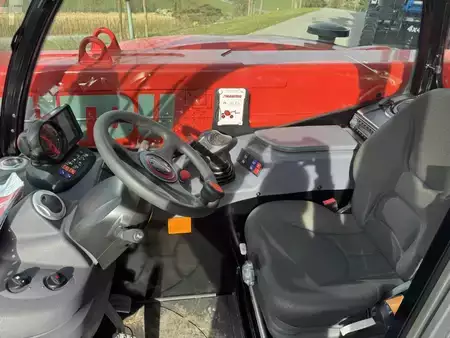 Manipulador fijo 2023  Manitou MT930 (6)