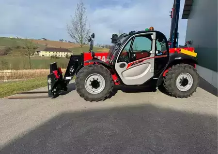 Chariots téléscopiques fixes 2023  Manitou MT930 (1)