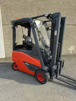 Carrelli elettrici 4 ruote 2016  Linde E20 PH 02 (2)