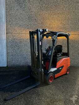 Carrelli elettrici 4 ruote 2016  Linde E20 PH 02 (1)