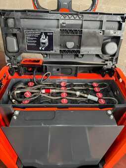 Transpallet elettrici 2013  Linde T 16 L 1152 (5)