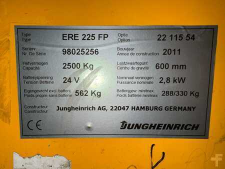 Fahrerstandstapler 2011  Jungheinrich 98025256 (7)