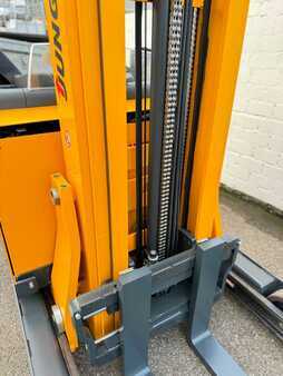 Reach Truck 2012  Jungheinrich ETV 216 Service Neu - 6.566 Std.- 9,02m Hub - Batterie 80% (7)
