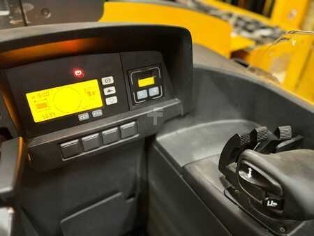 Reach Truck 2014  Jungheinrich ETV 216 Service Neu - Batterie 80% - 5.693 Std. - 9,02m Hub (11)