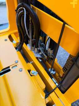 Reach Truck 2014  Jungheinrich ETV 216 Service Neu - Batterie 80% - 5.693 Std. - 9,02m Hub (8)