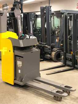 Niederhubwagen 2015  Jungheinrich ESE 120 Service Neu - Batterie 80% - Nur 3.323 Std. (2)
