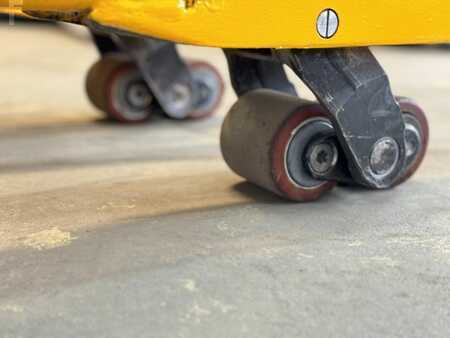 Wózki niskiego podnoszenia 2018  Jungheinrich ERE 225 Service Neu - Batterie 83% - Nur 1.945 Std. - 2,5t (6)